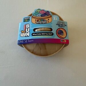 Mystery Squisy Dumpling - NEW.